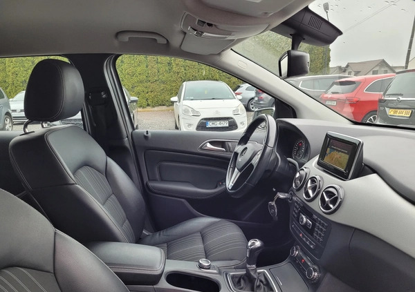 Mercedes-Benz Klasa B cena 47000 przebieg: 131000, rok produkcji 2013 z Łowicz małe 781